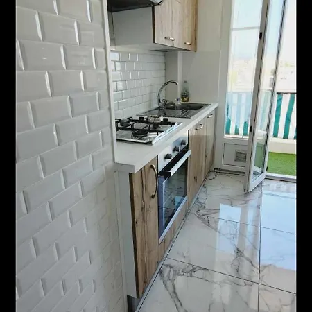 Lägenhet 3 Pieces Bord De Nice